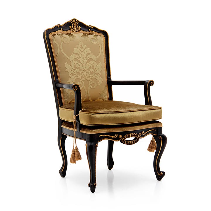 Classic style armchair made of wood vienna sevensedie Sofa in legno