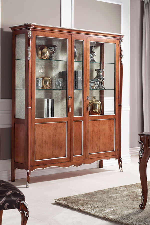 baroque 2 doors display cabinet 5658