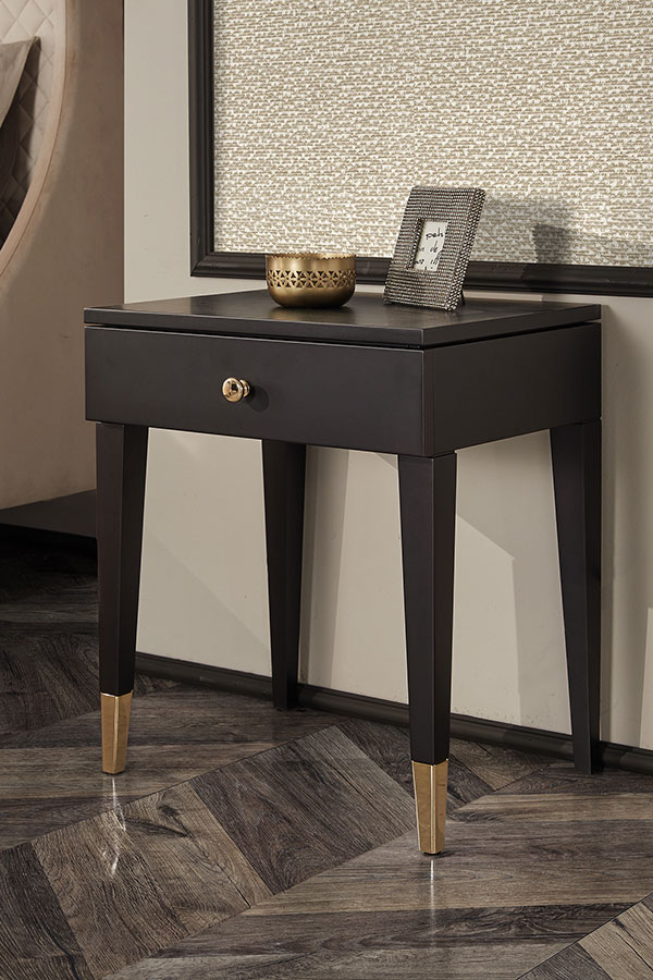 contemporary 1 drawer bedside cabinet on 4 legs 9422