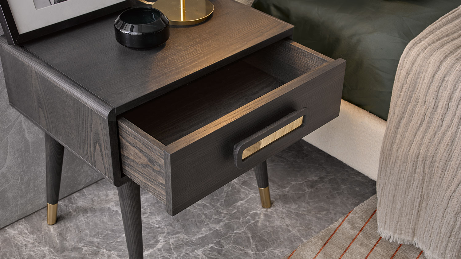 elly ashwood bedside table 2911