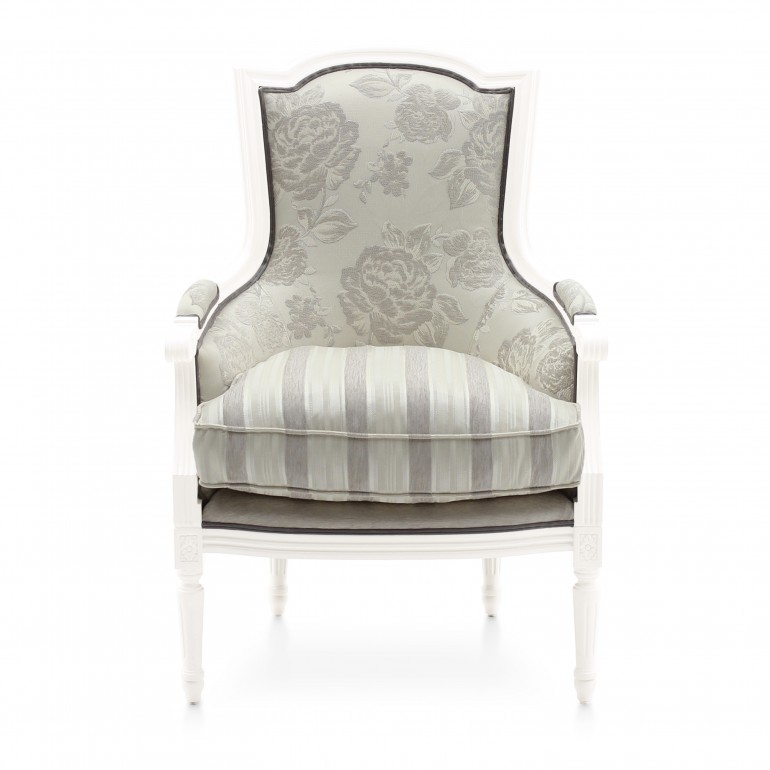 1640 classic style wood armchair victoria2