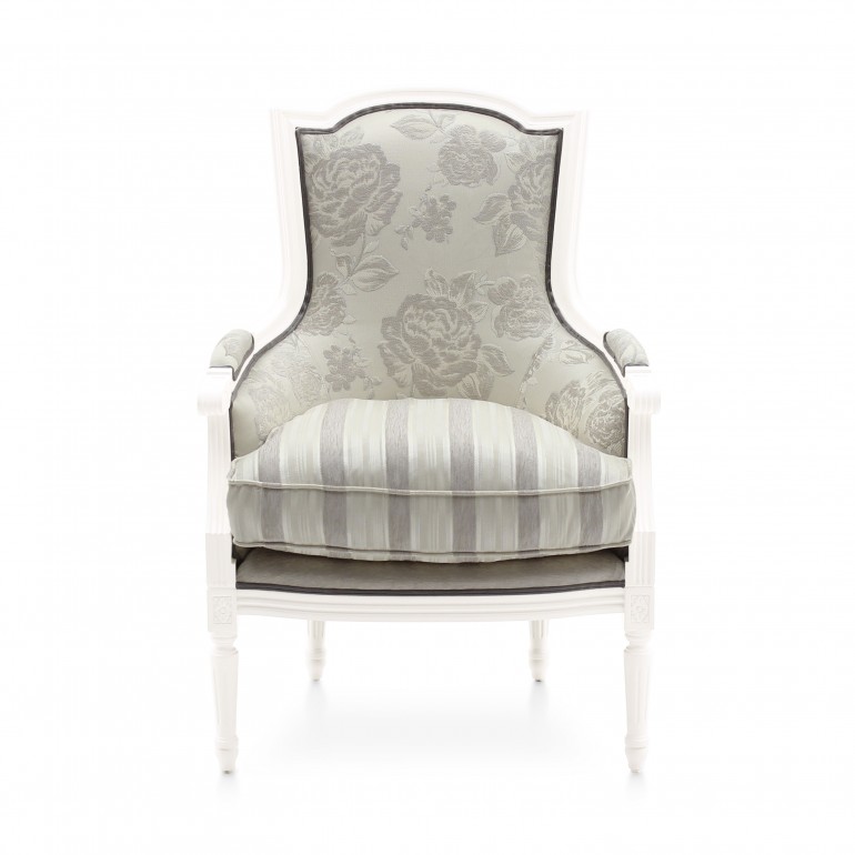 2541 classic style wood armchair victoria2