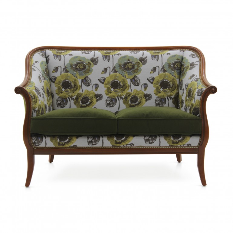 6215 classic style wood sofa sara