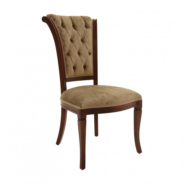 Classic italian restaurant chair Paris by Sevensedie - solid beech wood frame - Tufted back with deep buttons - Polished in a glossy walnut color- Upholstery in beige crushed velvet 