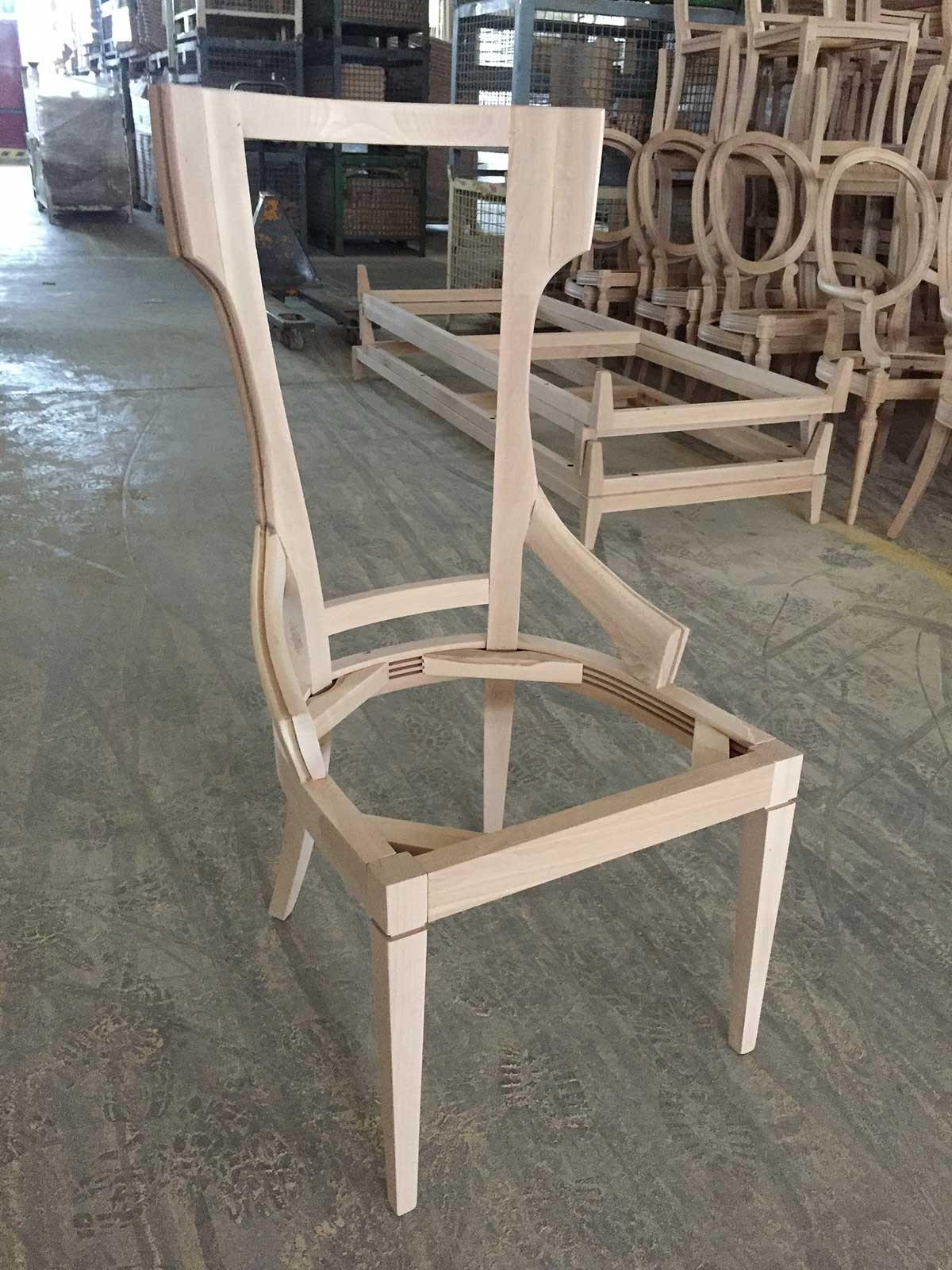 How to choose the right restaurant chair - Sevensedie ...